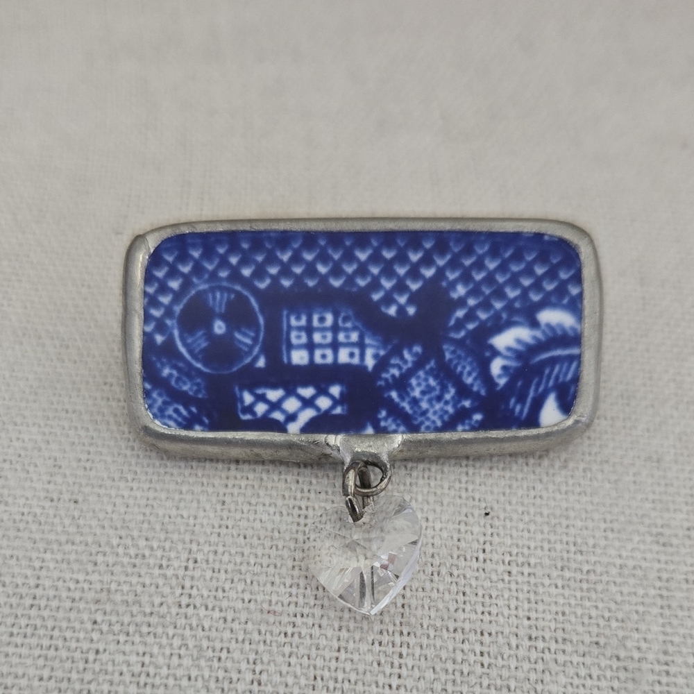 Blue Willow Brooch By Antique Chinawear